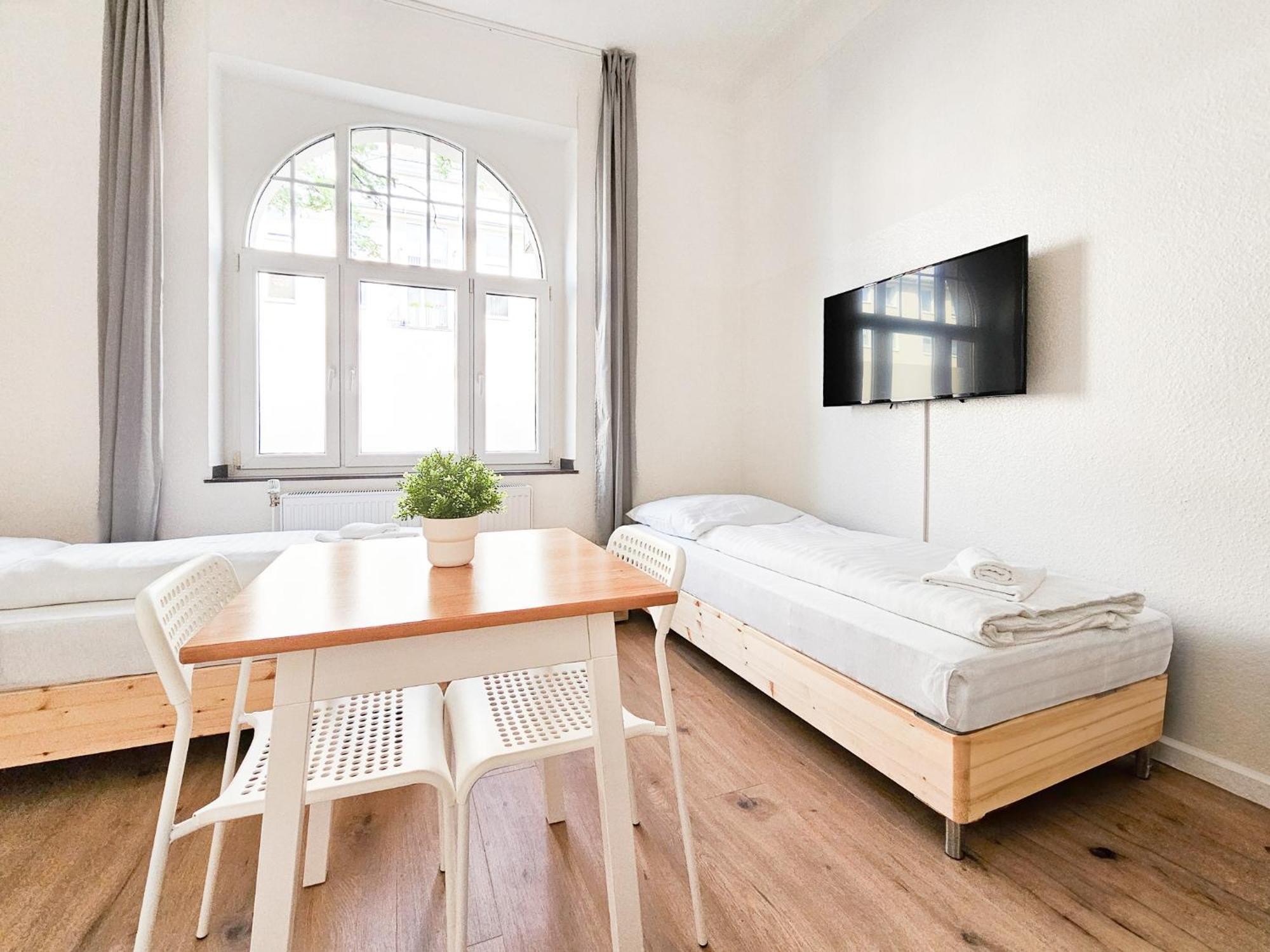 Raj Living - Studio Wohnungen - 15 Min Zur Messe Dus Düsseldorf Esterno foto